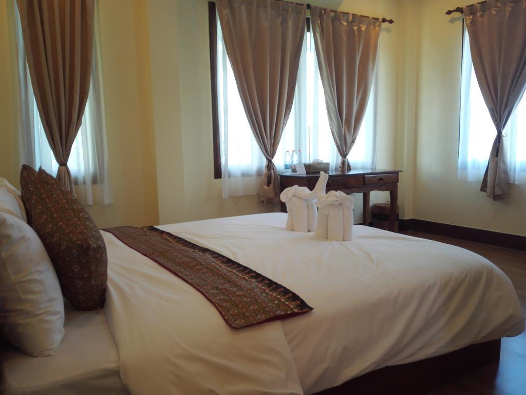 Baan Bussaba Hotel Trang Luaran gambar