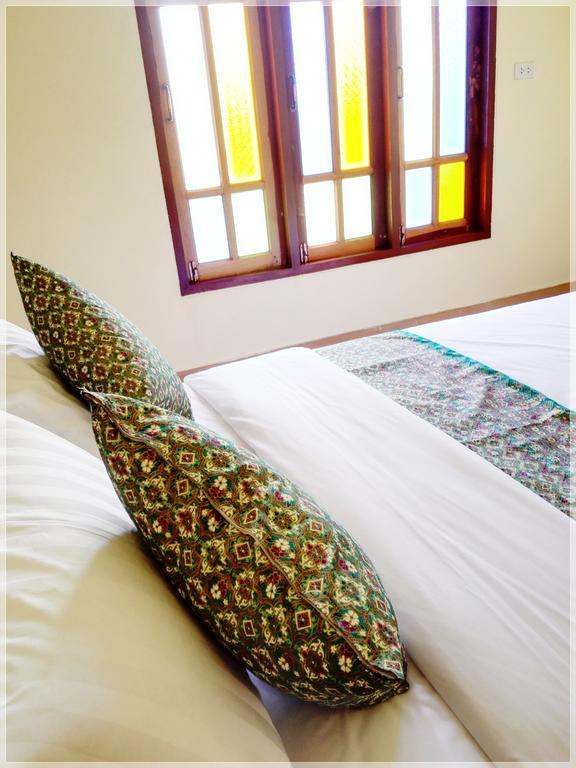 Baan Bussaba Hotel Trang Luaran gambar